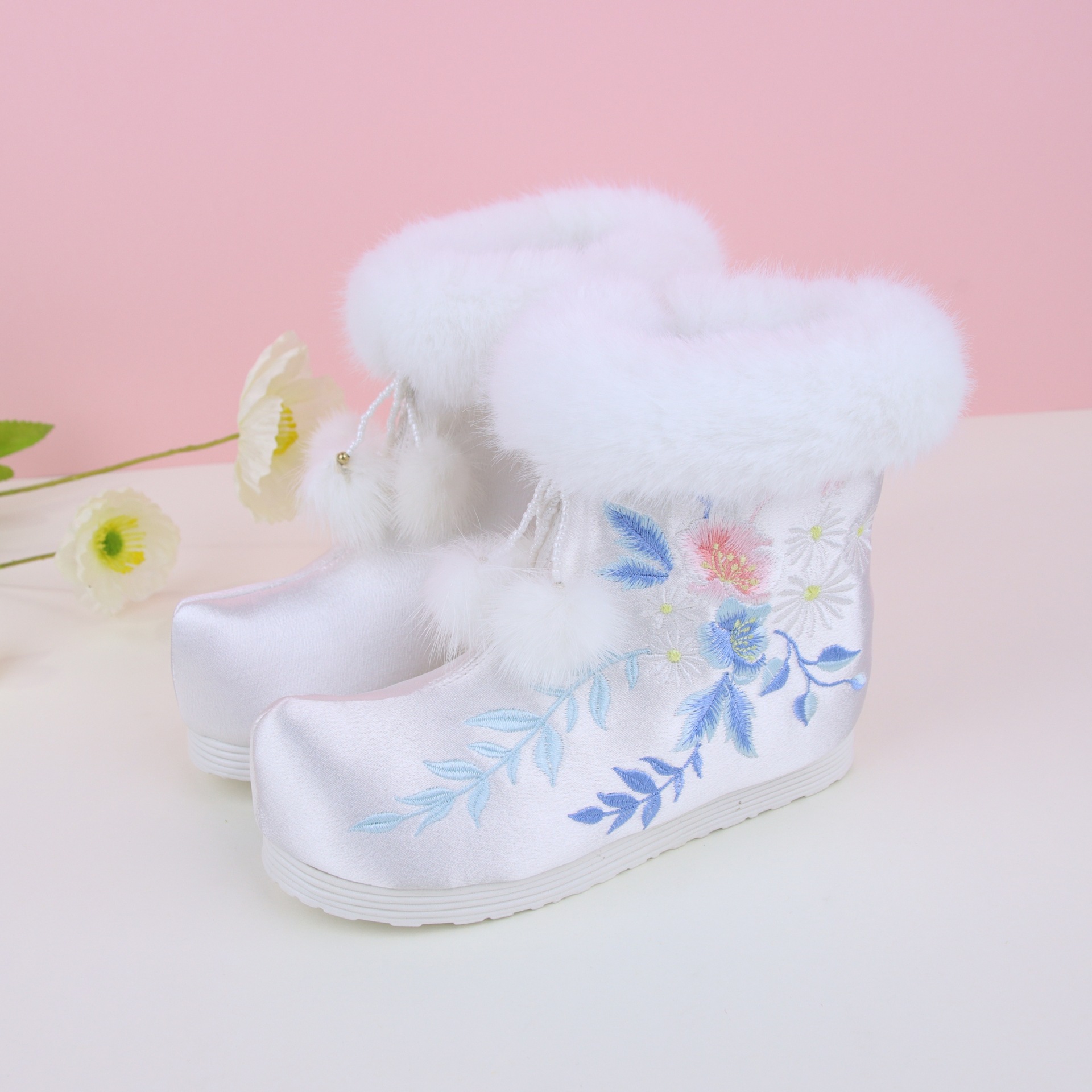 [Xia Zhi] 2023 Winter New Children's Embroidered Boots Thickened Non-slip Snow Boots Hanfu Girls' Ankle Boots