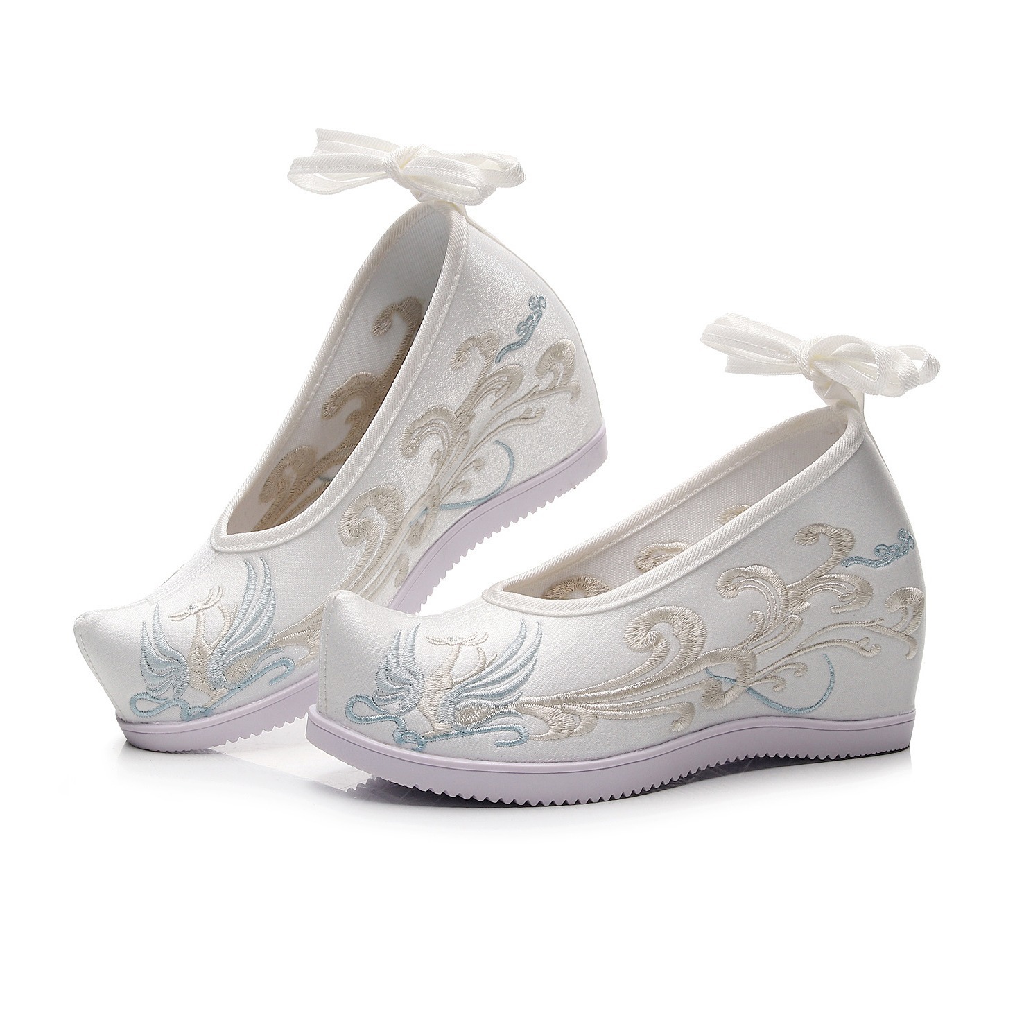 Hanfu shoes women's inner height increasing Ming ancient costume bow shoes Han element spring slip-on matching ancient style embroidered floral shoes
