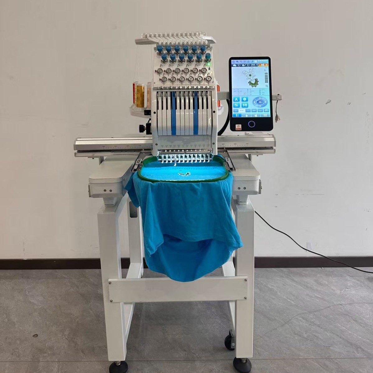 Ye's Single-Head 12-Needle New Model Latest Electronically Controlled A15Pro Electronically Controlled Embroidery Machine Automatic Color Change and Thread Cutting Computer Embroidery