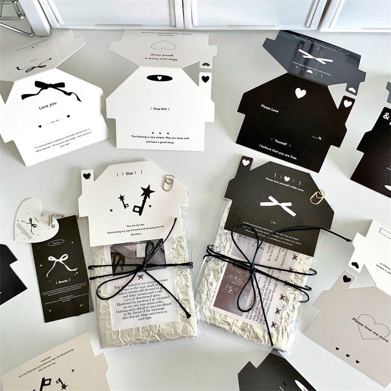 Original small house 7CM card head high color value cute card head out of card packaging gift packaging folding card decoration