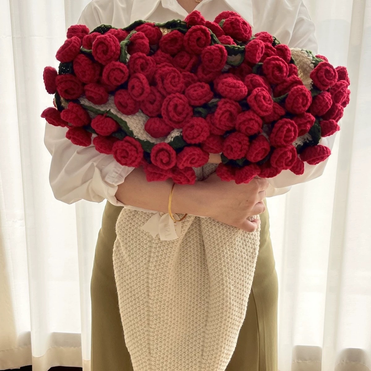 Rose Bouquet Blanket Finished Eternal Flower Nap Blanket Handmade Material Valentine's Day Gift Simulated Woven Blanket