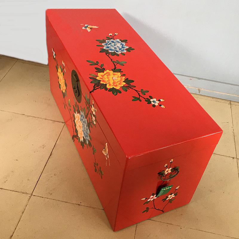 Retro Antique Chinese Camphor Wood Solid Wood Clothing Box Storage Storage Painting Box Collection Calligraphy and Painting Box Wedding Painting Box