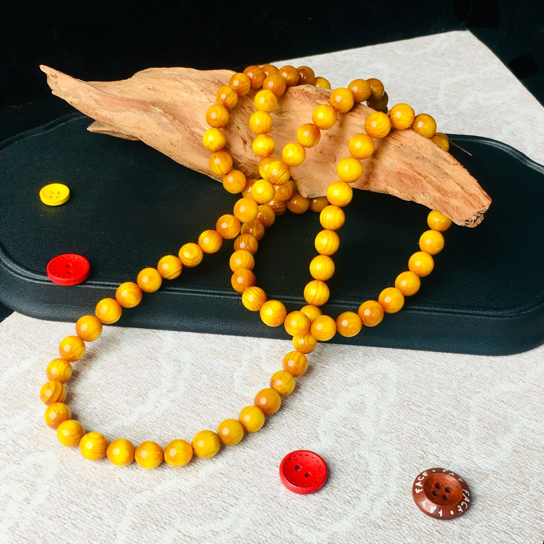 108 Beads Amber Wood 0.8