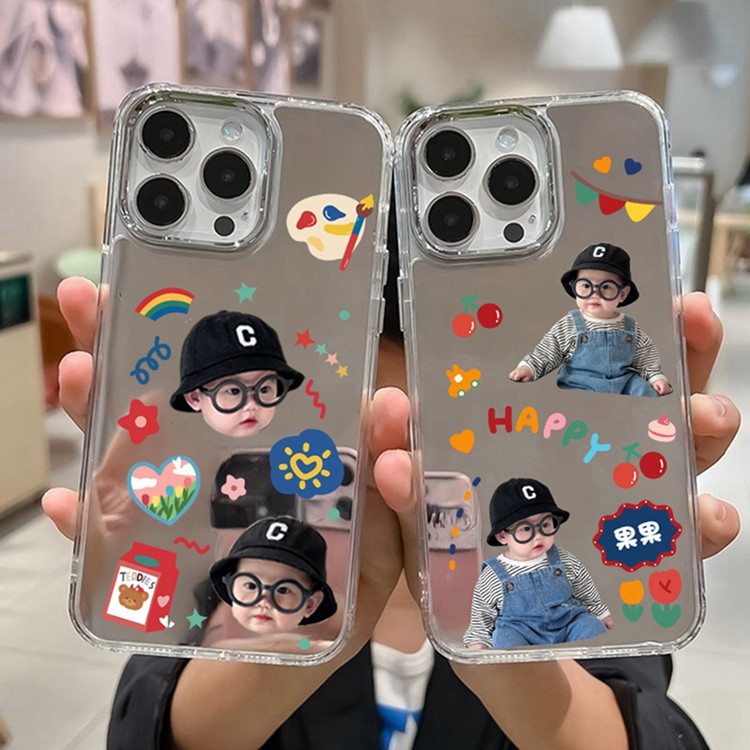 Производитель аутсорсит обработку на фабрику. Фабрика предоставляет заказы, которые могут быть обработаны на дому. Простая упаковка и переработка могут быть аутсорсированы для обработки