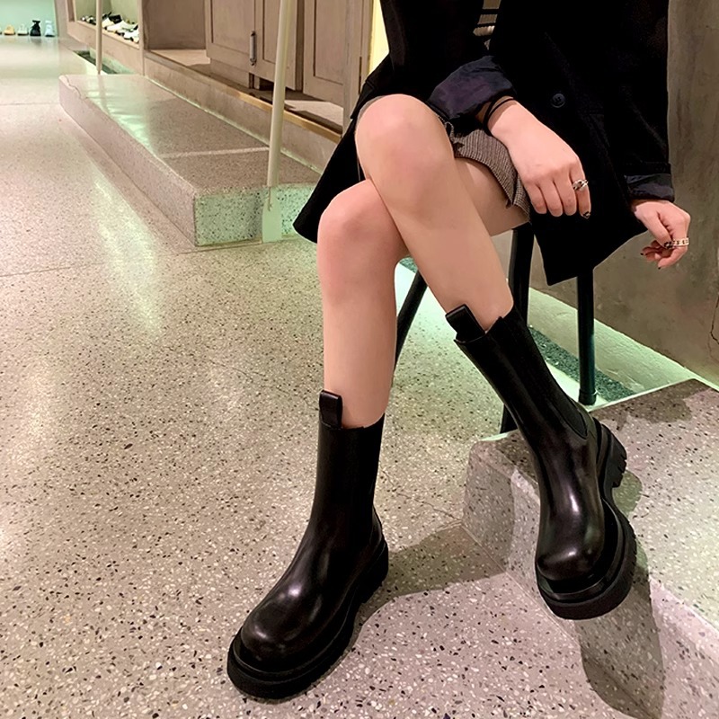 2025 New Inner Heightening Boots for Women Small British Style Mid-Calf Chimney Boots Thick-Soled Chelsea Short Boots