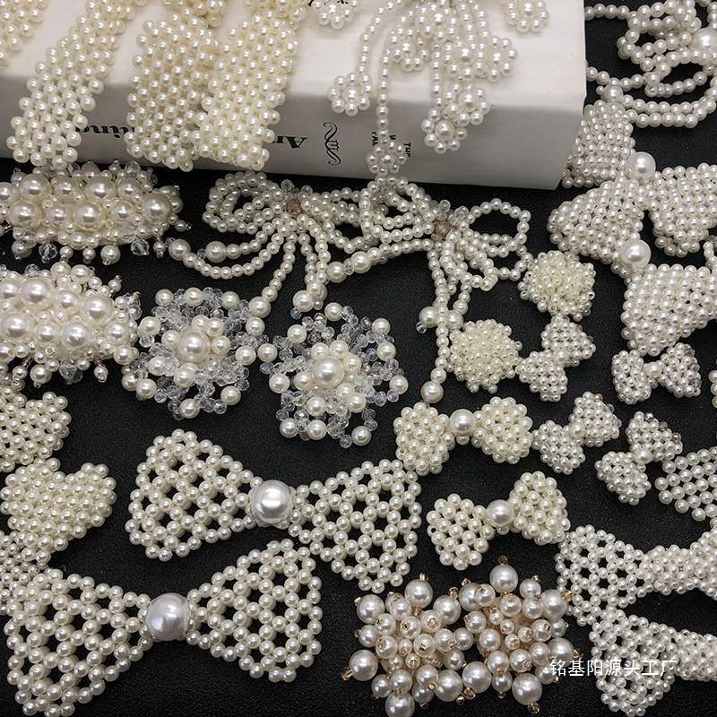 A Variety of Handmade Beaded Bow Cloth Patches, Pearl Patches, DIY Hand-Sewn Clothes Decoration, Headwear Decorations