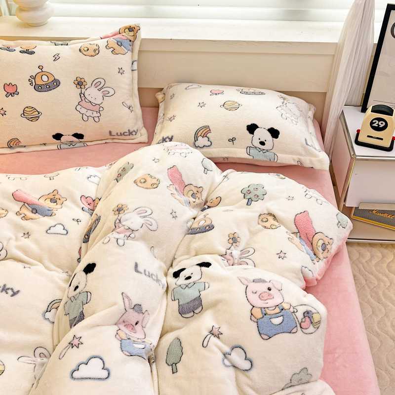 Nantong Home Textile Bedding 2025 New Thickened Snowflake Velvet Set Series - Scene Two Group Purchase Wholesale