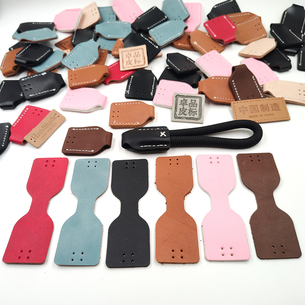 Индивидуальные кожаные Pull Tabs с бесплатным образцом тиснения логотипа, цветные кожаные ярлыки, шнурки, специальные формы резки и шитья ярлыков