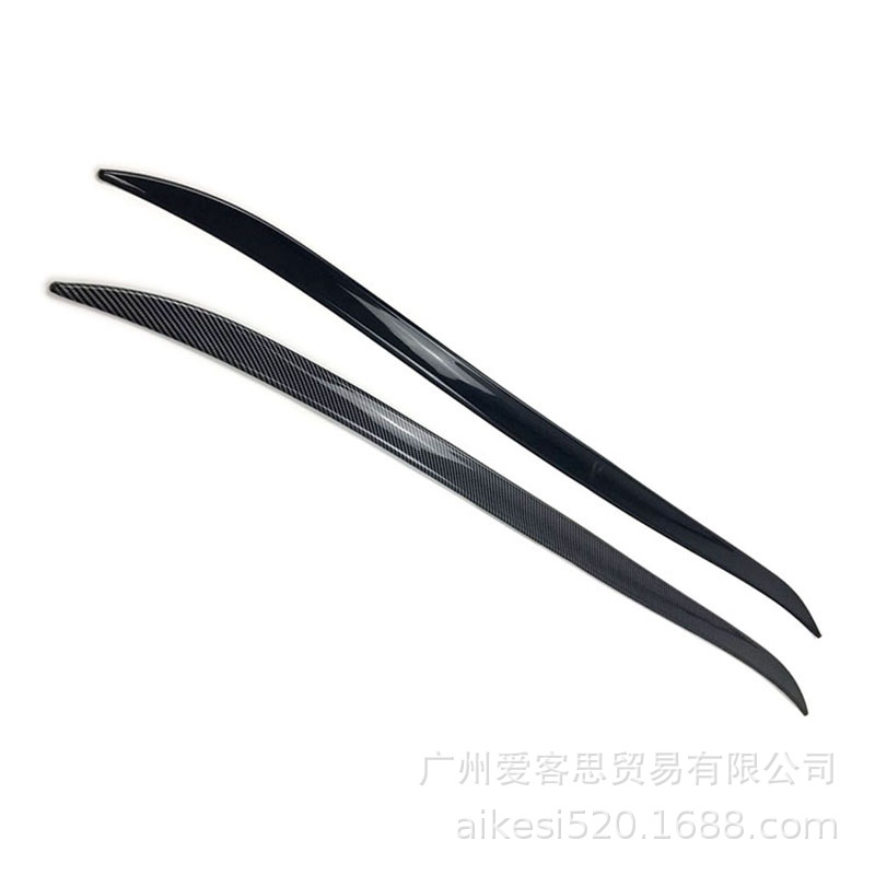 Car modified tail non-perforated paste soft rubber carbon fiber pattern fixed wind horizontal spoiler top wing decoration Universal