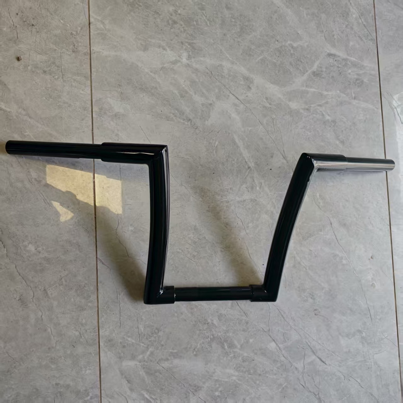 Оптовый производитель, подходит для модификации мотоцикла Xiangshuai 650N800, 30 см рогаобразный руль, аксессуары для мотоцикла