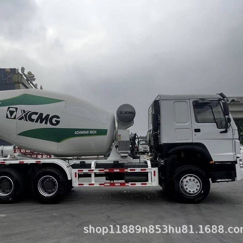 Подержанный бетонный миксер Howo на 10 кубометров и 12 кубометров, коммерческий бетонный танк Howo экспортируется в Центральную Азию