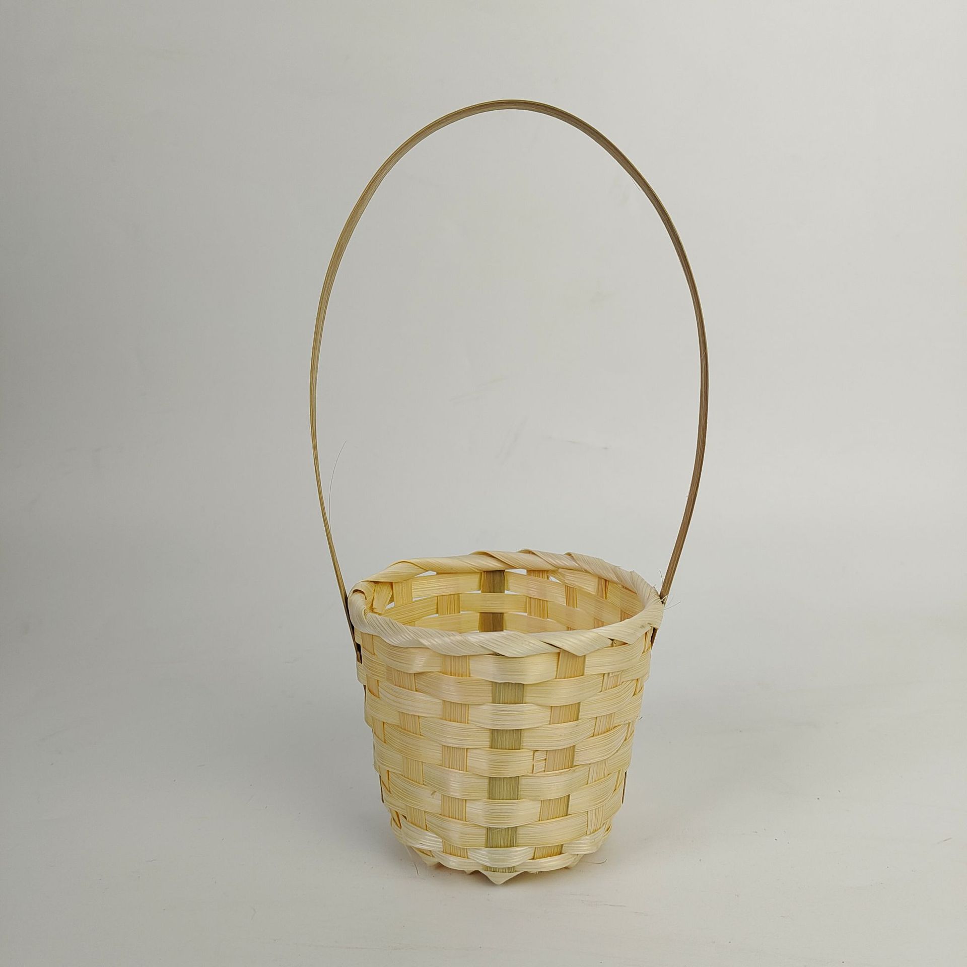 Portable Bamboo Basket Small Bamboo Basket Home Ornaments Loading Rice Stickers Snacks Candy Bamboo Basket Rattan Mini Bamboo Basket