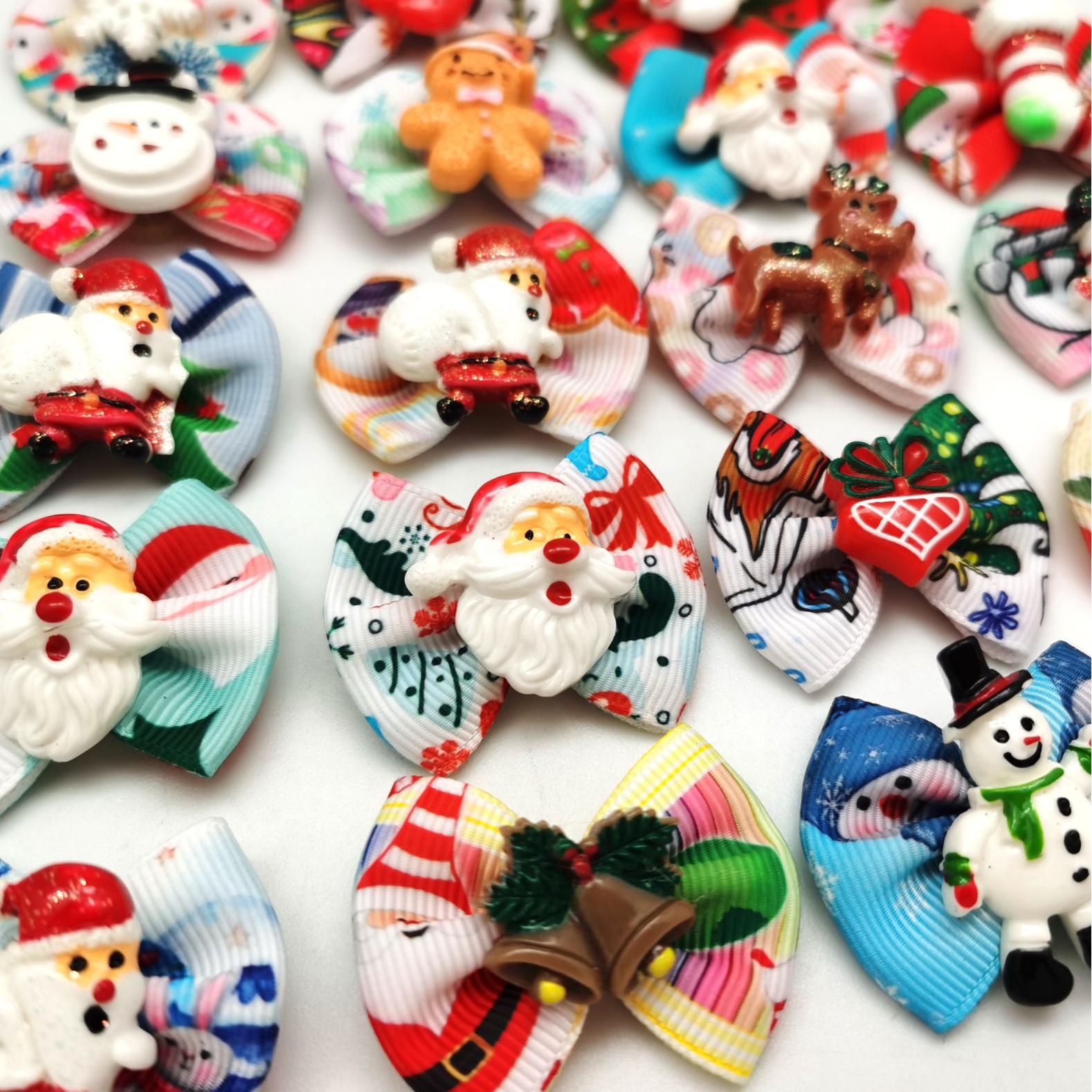 Hot Selling New Christmas Pet Bows, Headbands, Hairpins, Hairpins, Bows, Rubber Bands, Curly Flowers Wholesale