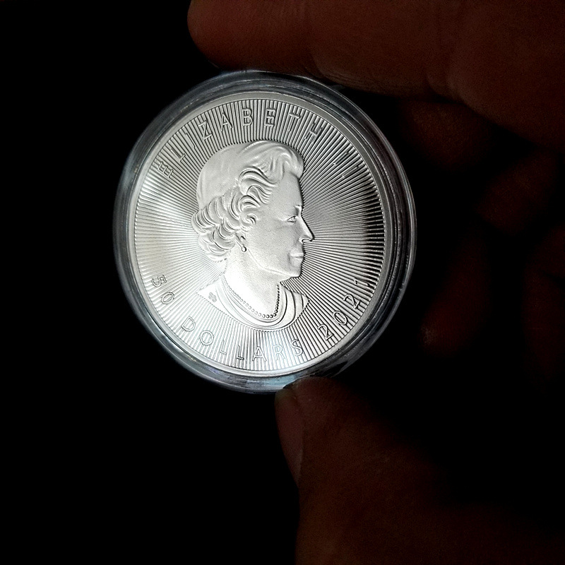 Antique Crafts Copy Iron Material Queen Maple Leaf 2022 2023