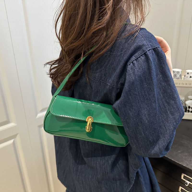 Pu Crossbody Bag, Trendy and Unique, 2025 New Model, Lock Buckle, Fashionable Retro Underarm Bag, Stylish Single Shoulder Handbag for Women, Small Square Bag