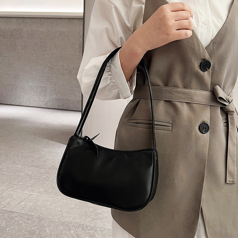 New French Cute Baguette Bag Trendyy Fashionable Shoulder Armpit Bag Ins Popular Satchel Mobile Phone Bag