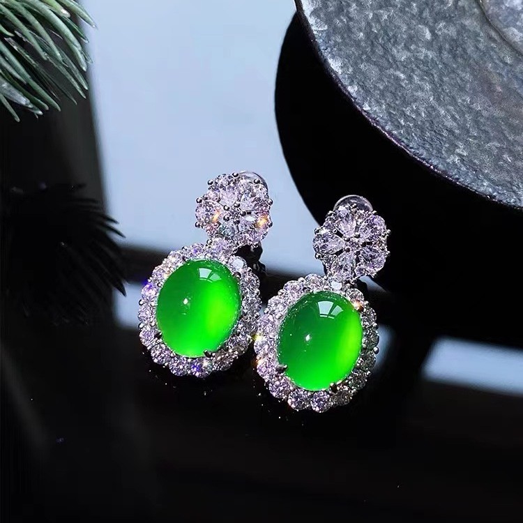 Jewelry Natural White Ice White Chalcedony Egg Face Silver Plated Earrings Yang Green Agate Women Emerald Color Jade Earrings Batch