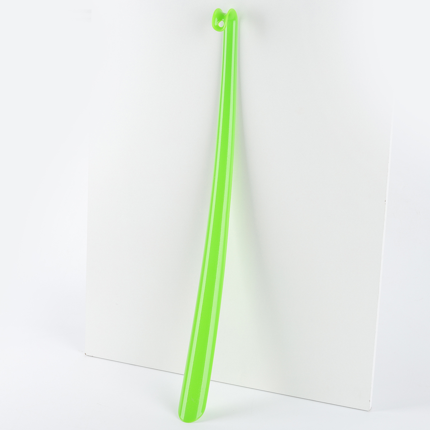 Colorful Plastic Shoehorn, Long-Handled Shoehorn, Simple Multi-Colorful Solid Shoehorn, Suitable for Pregnant Women, the Elderly and Children Without Bending over