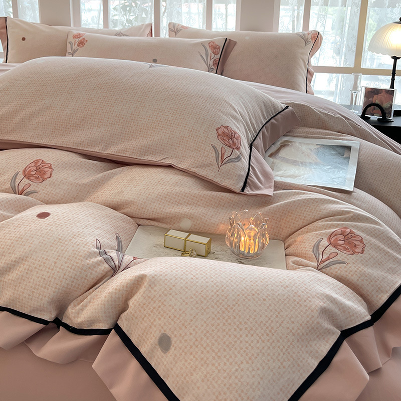 Осенне-зимняя категория А Материнско-детский утолщенный теплый четырехпредметный комплект из чистого хлопка доступный роскошный стиль цифровая печать широкий край