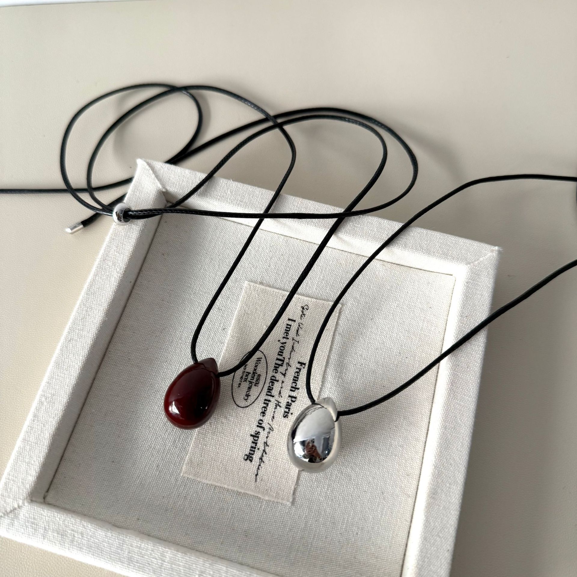 Internet Celebrant Minimalist Cool Black Rope Titanium Steel Chain Water Drop Pendant Necklace Oil Drop Distinctive Long Woolen Chain for Women