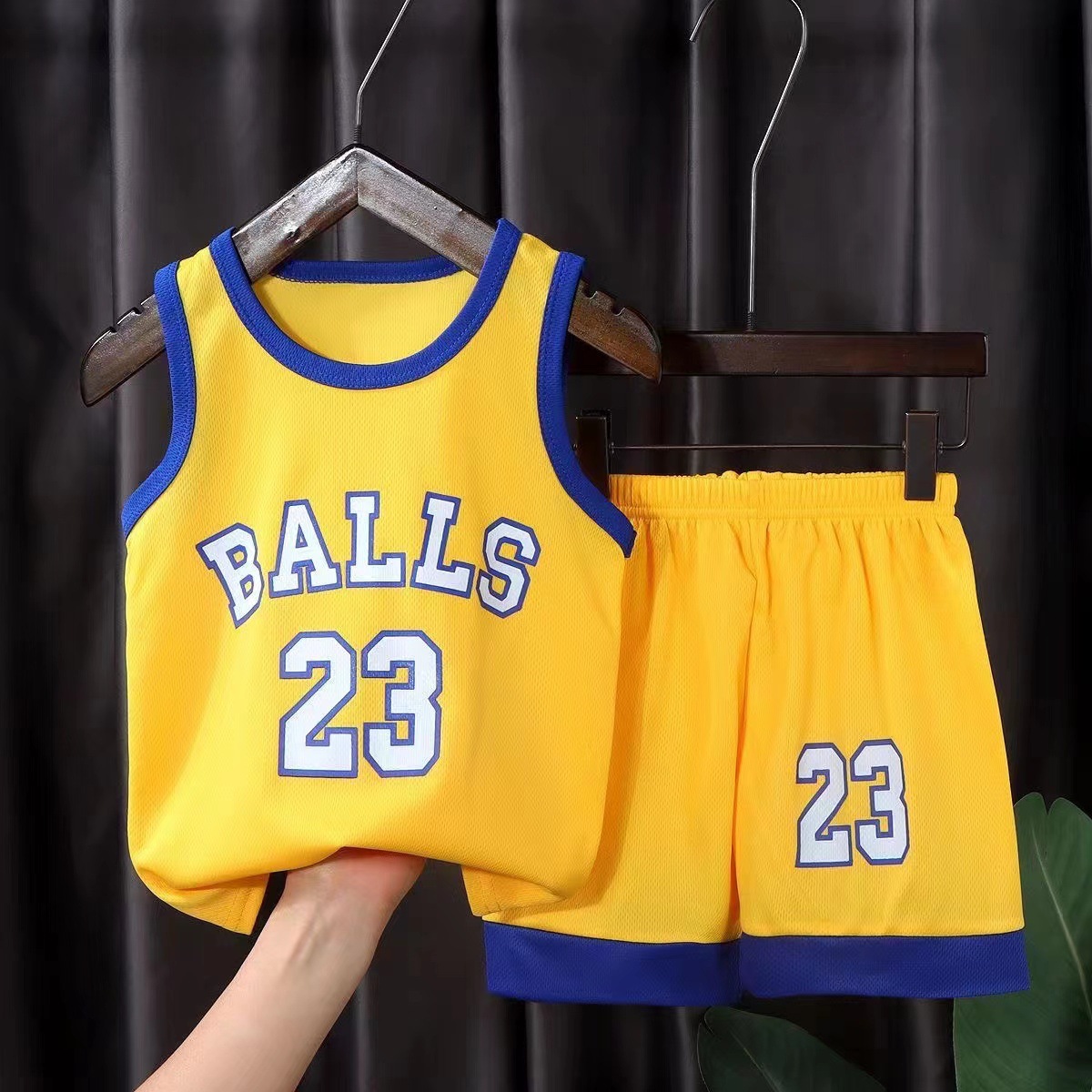 Children's Basketball Clothing Sports Suit Boys and Girls Short-sleeved Vest Quick-drying Casual Children's Dance Performance Jersey