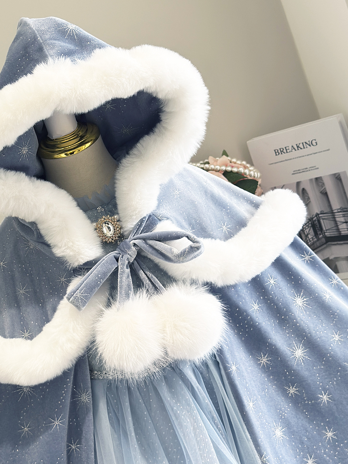 Princess Elsa Cape Shawl Jacket 2025 Winter New Little Girl Frozen Birthday Outing Cape