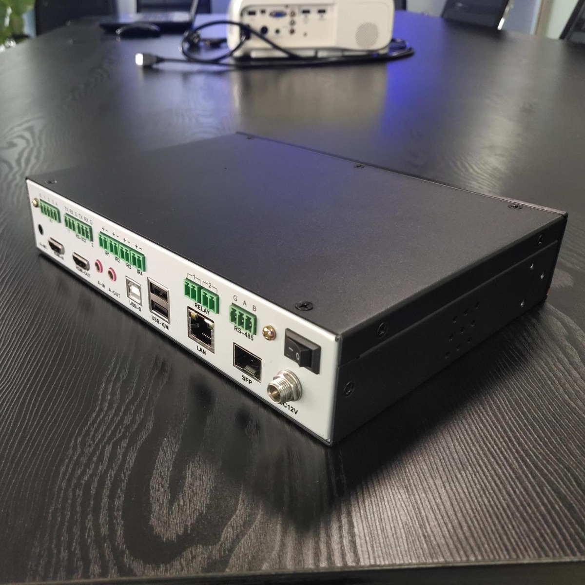 Distributed Node Control System Enterprise 4K High-Definition Visual Security Monitoring Dual-Input and Output Host