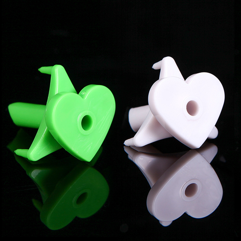 Manufacturer's Stainless Steel Coconut Opener, Portable and Practical Plastic Fruit Hole Opener, Easy Coconut Opening Tool