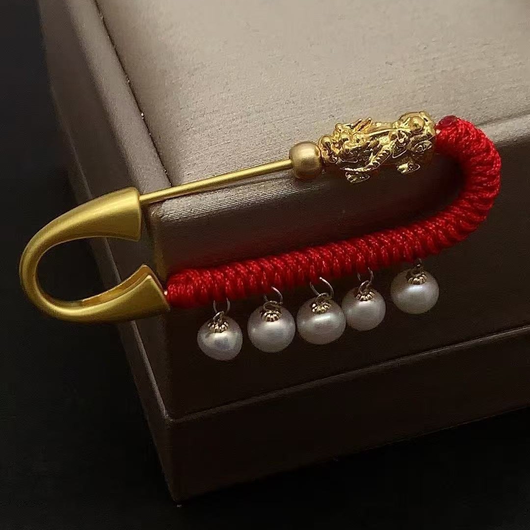 18K Gold Baby Pin to Calm the Little Pixiu Amulet Brooch Pregnant Women Pearl Safety Pendant