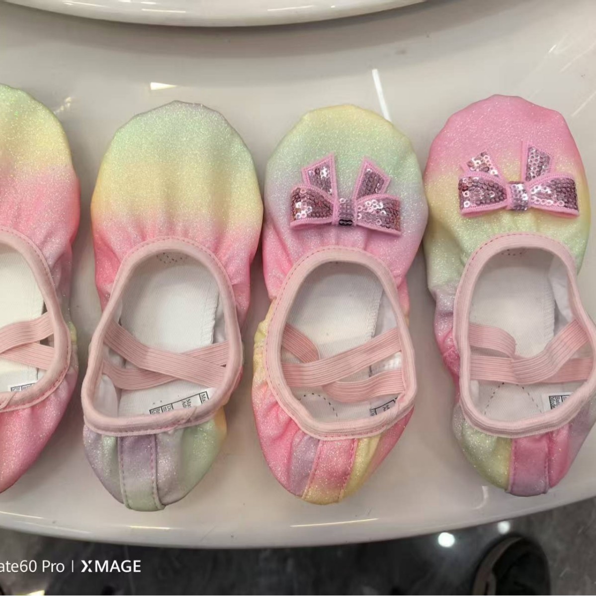 Cross-Border Rainbow Gradient Dance Shoes, Soft-Soled Practice Cat Claw Shoes, Glitter Lace-Free Children's Dance Ballet Shoes