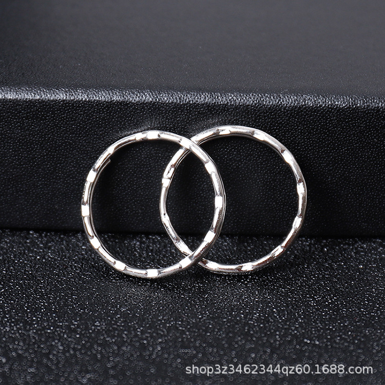 Factory stock key ring 1.5x 25mm fancy key ring electroplated wreath White Nickel key ring