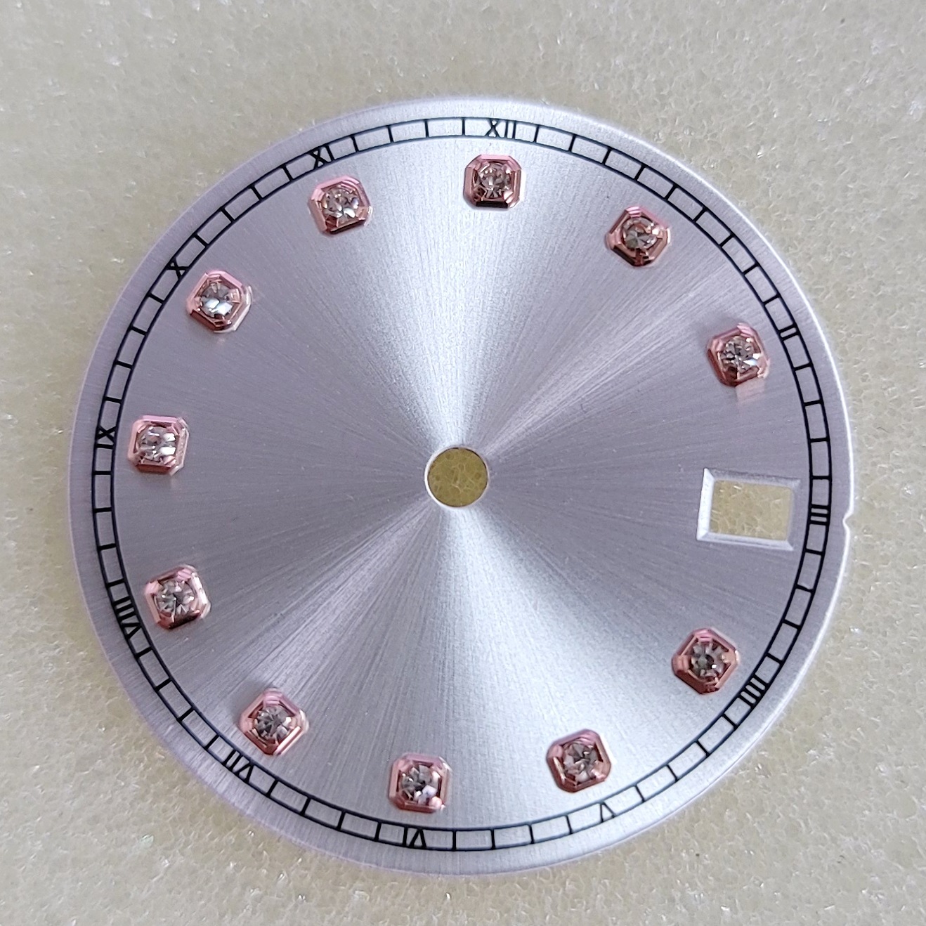 Новые аксессуары для часов модифицированное японское автоматическое движение NH35NH36 диаметр 28.5MM циферблат из розового камня Пномпеня