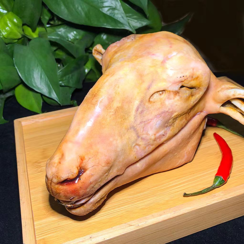 Fresh Whole Sheep Head with Skin, Frozen Halal Raw Sheep Head, Whole Sheep Head, Fresh Sheep Head Meat, Free Shipping for Stall Setup