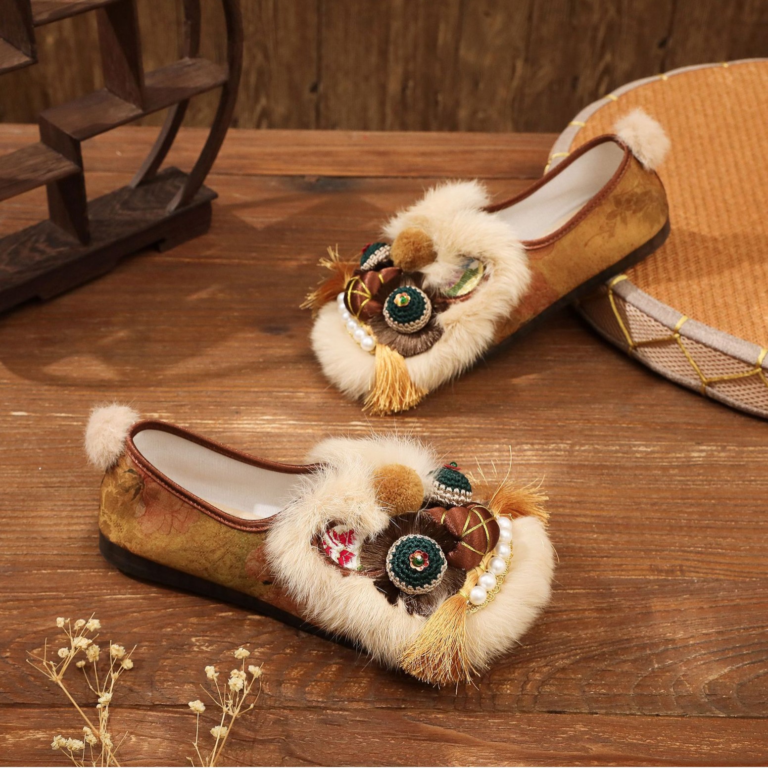 Весна новые этнические стильные туфли для женщин с тигровой головой, ручная вышивка, национальные трендовые ретро народные тканевые туфли для женщин