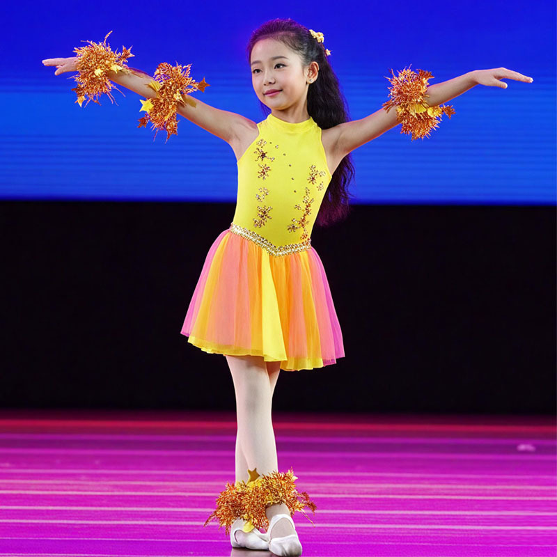 Kindergarten Kidsren's Wrist Flower School Sports Meeting Performance Sequined Rubber Band Hand Flower Dance Bell Bracelet Props