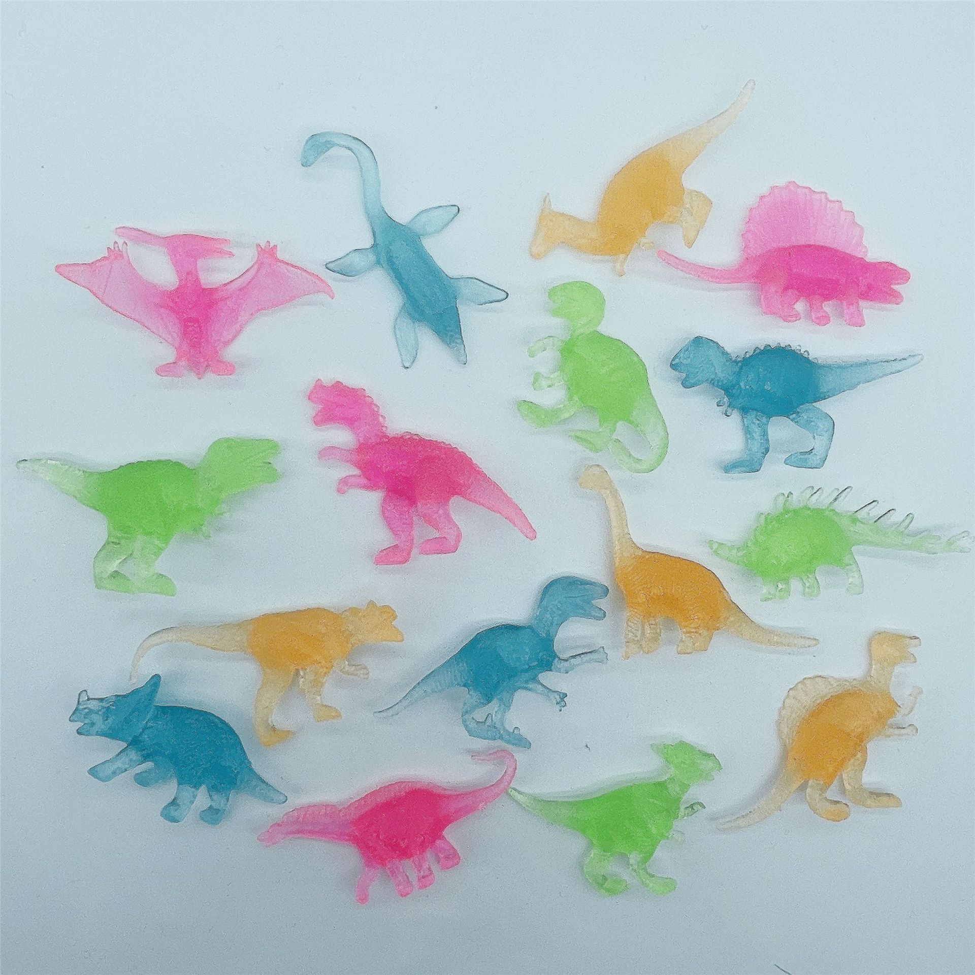 Cross-border simulation PVC luminous dinosaur children's toys archaeological excavation luminous fluorescent small dinosaur kindergarten wholesale