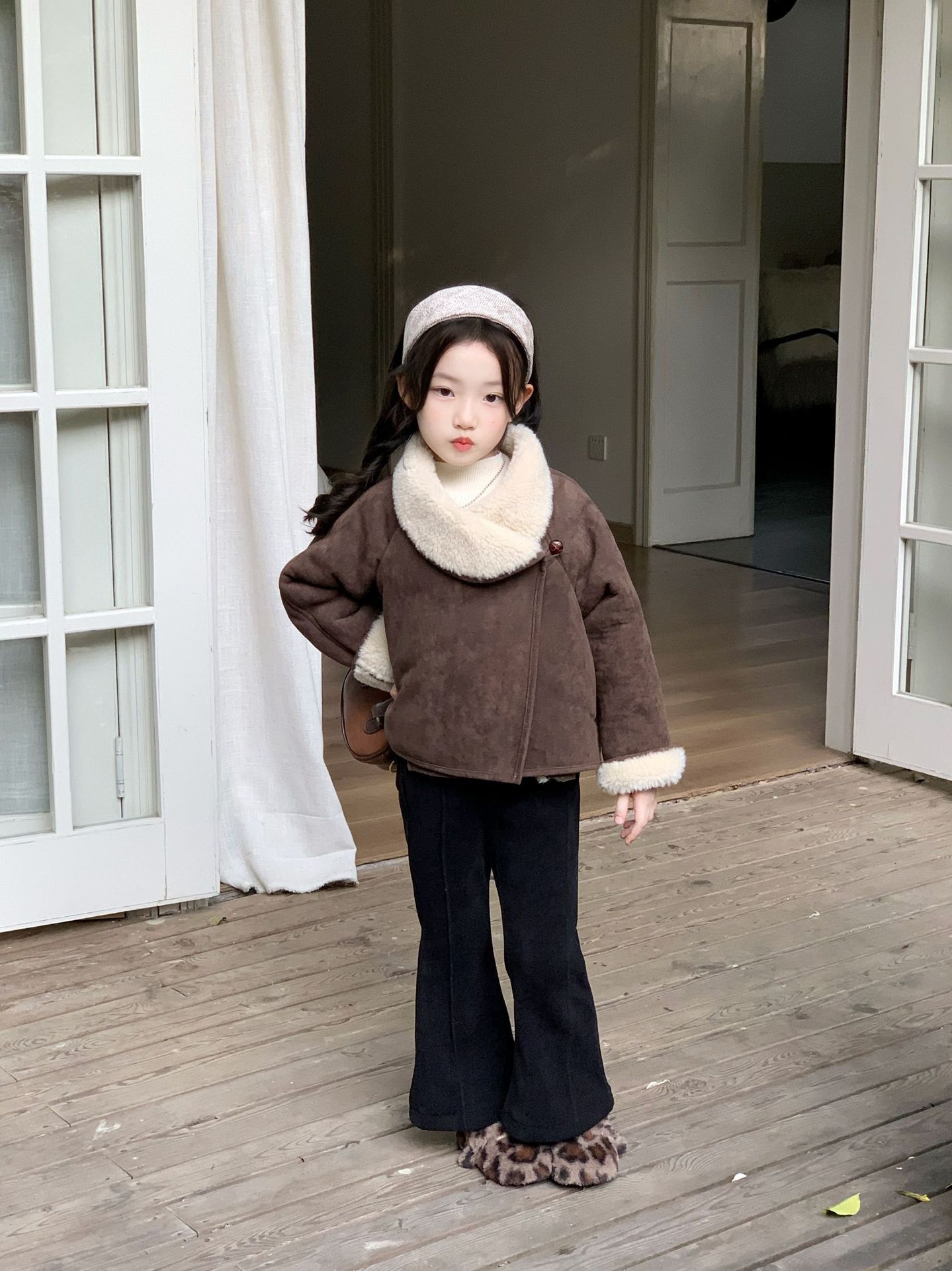 Girls' Suede Jacket 2025 Autumn and Winter Kidsren's Korean Style Foreign Style Baby Girl's Fur Integrated Thickeneded Warm Top