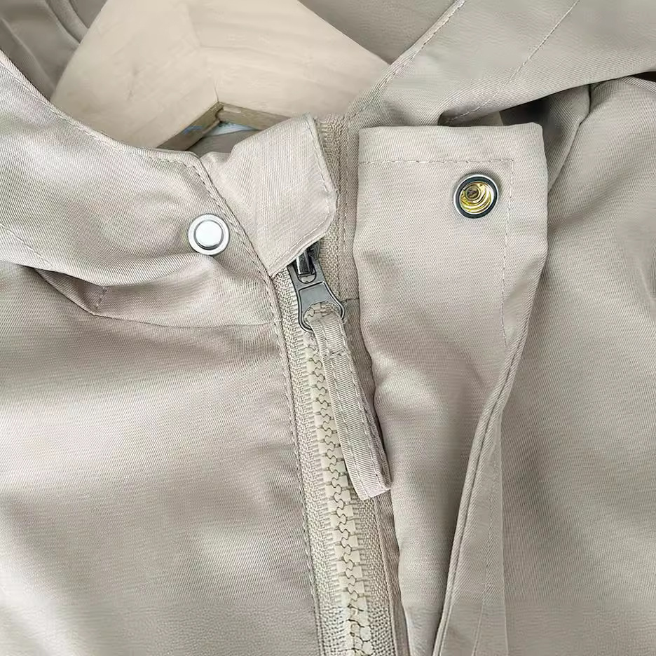 2022 autumn children's clothing boys and children solid color simple British style hooded children's coat windbreaker clothing wholesale