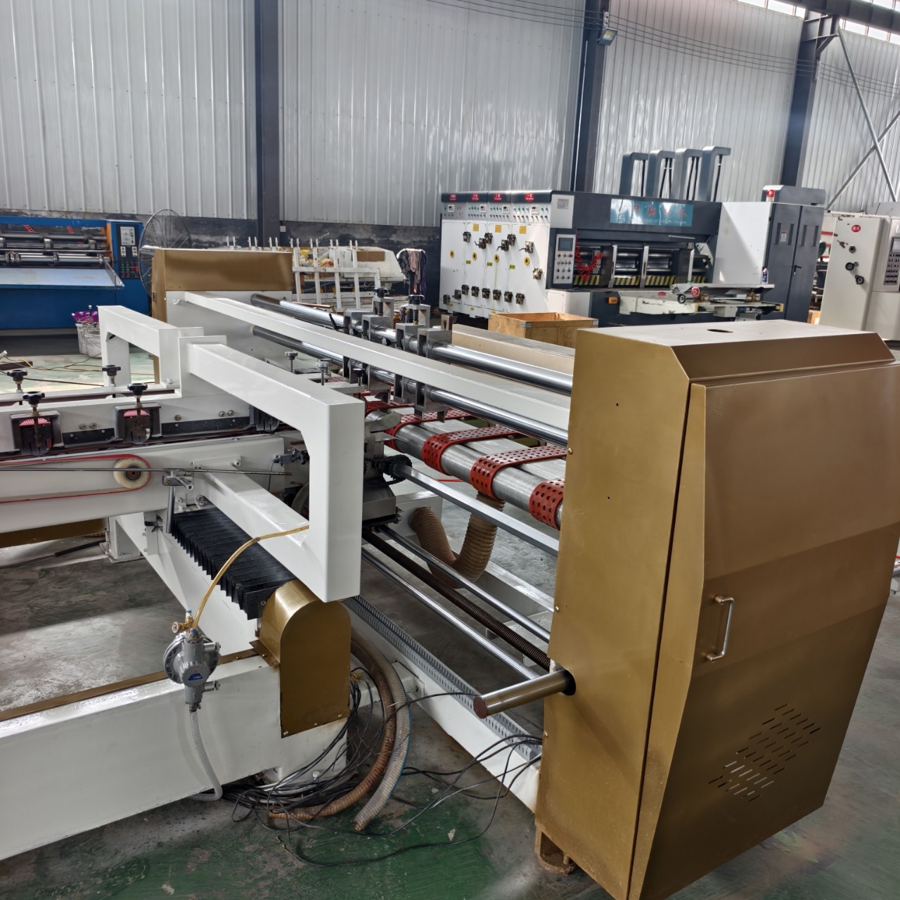 Supply of Second-Hand 2800 Fully Automatic Box Sealing Machine, Fully Automatic Box Sealing Machine, One Piece Order