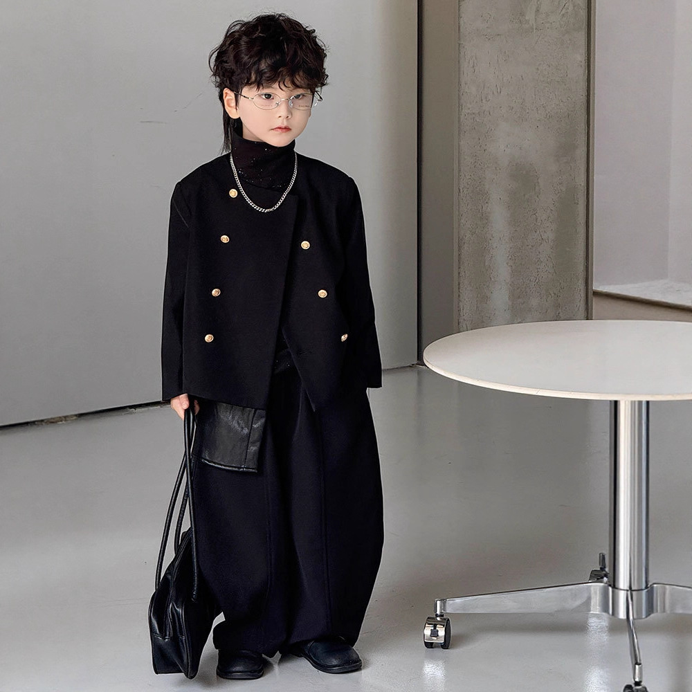 Комплект костюма 2025, весенний и осенний, новый стиль, повседневный костюм, маленький костюм для детей, модный топ, дропшиппинг