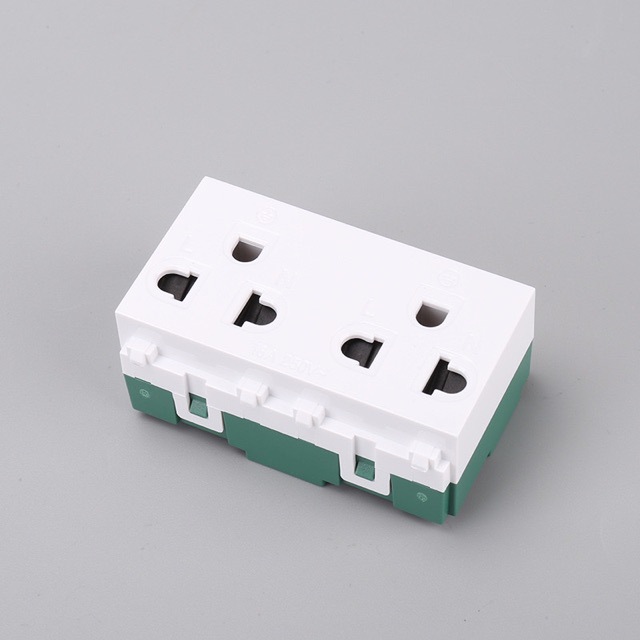 Foreign Trade Export 6-Hole Socket Thai Standard South American Philippines Copper Core 118 120 Socket