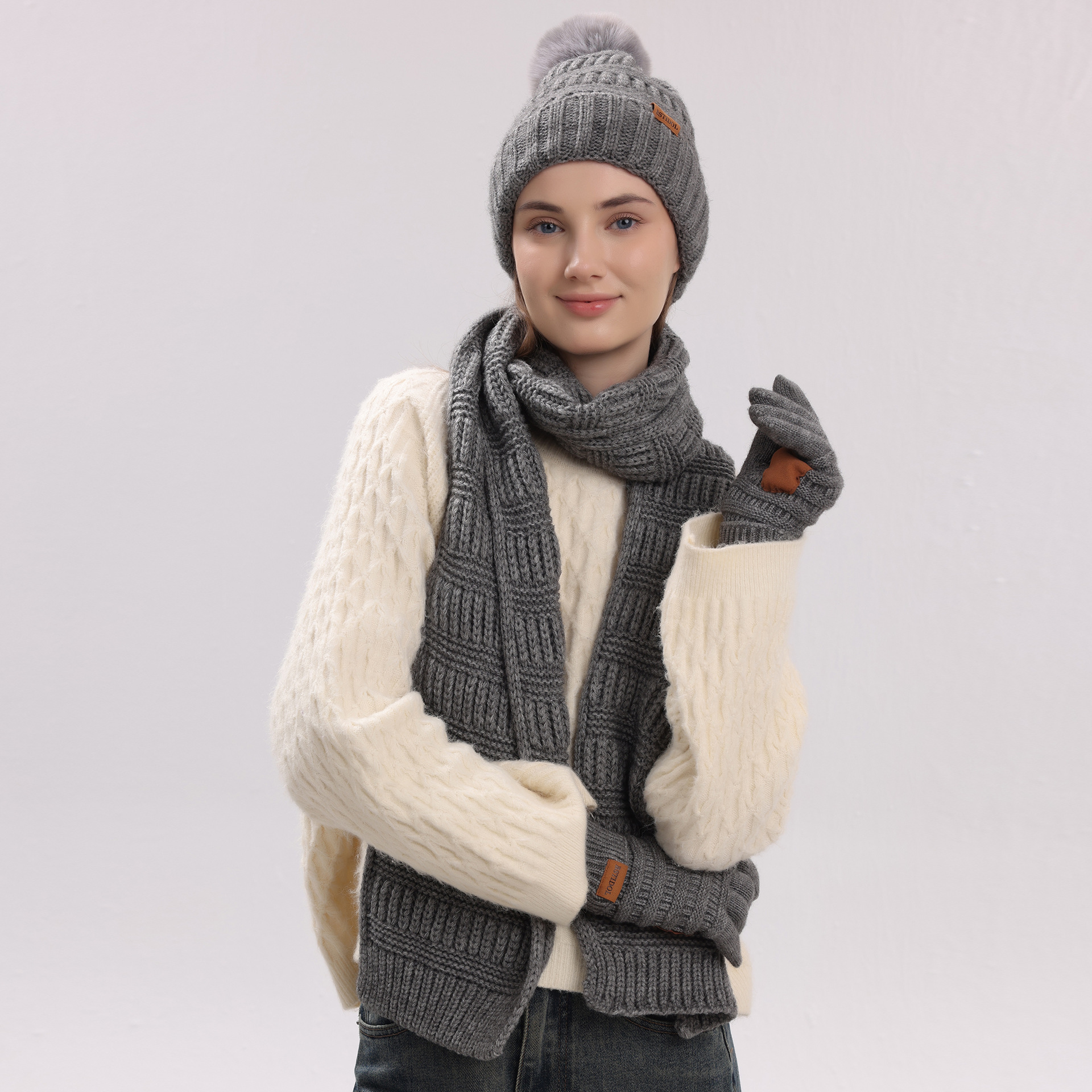 Набор из четырех предметов: новая вязаная шершавая шапка, шарф, перчатки и платок для головы на осень и зиму, двойной слой, теплый и защищающий от холода, унисекс