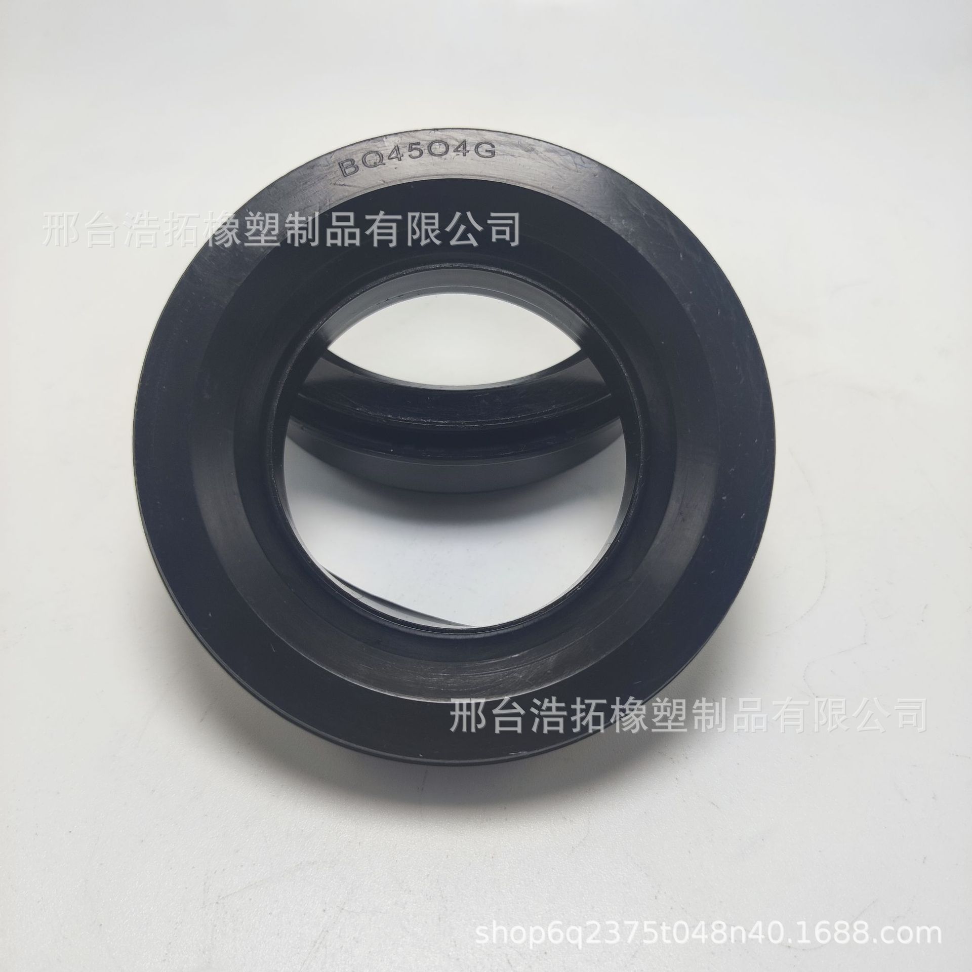 TC422-13370 applicable to jiubaotian harvester BQ4504G combination mud-proof oil seal 46*70*13/23