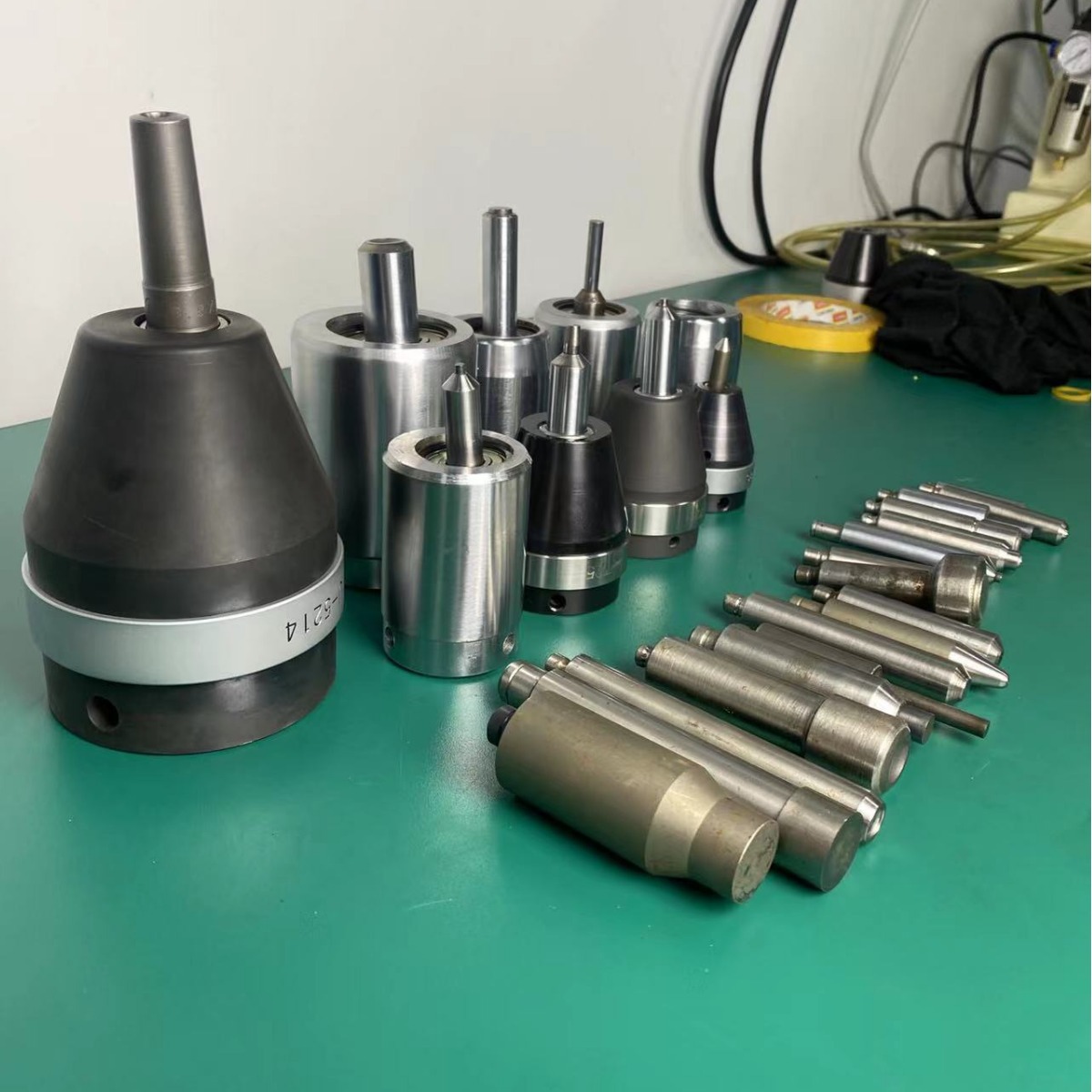Factory Direct Supply Riveting Machine Chuck Riveting Machine Chuck Screw Head Alloy Riveting Rod Alloy Riveting Head Riveting Machine Riveting Rod