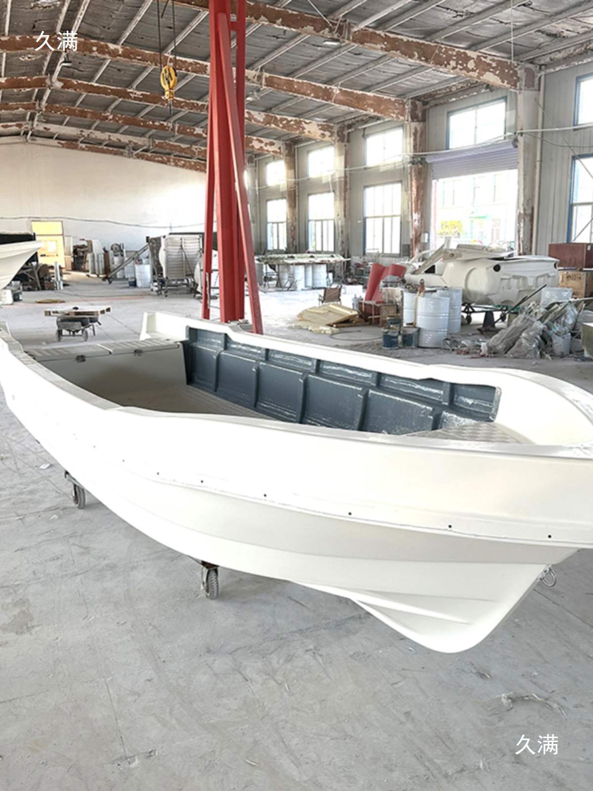 Yacht Luxury Yacht Fiberglass Speedboat High-Speed Boat Assault Boat Aluminum Alloy Lure Boat Sea Fishing Fishing Boat Others