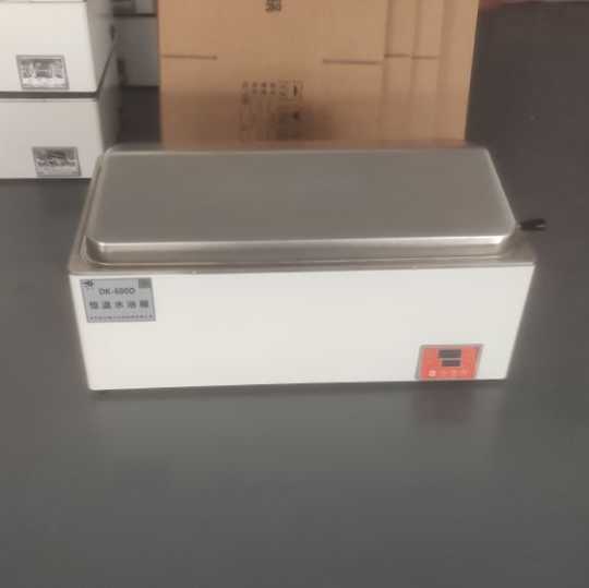 Водяная баня с постоянной температурой