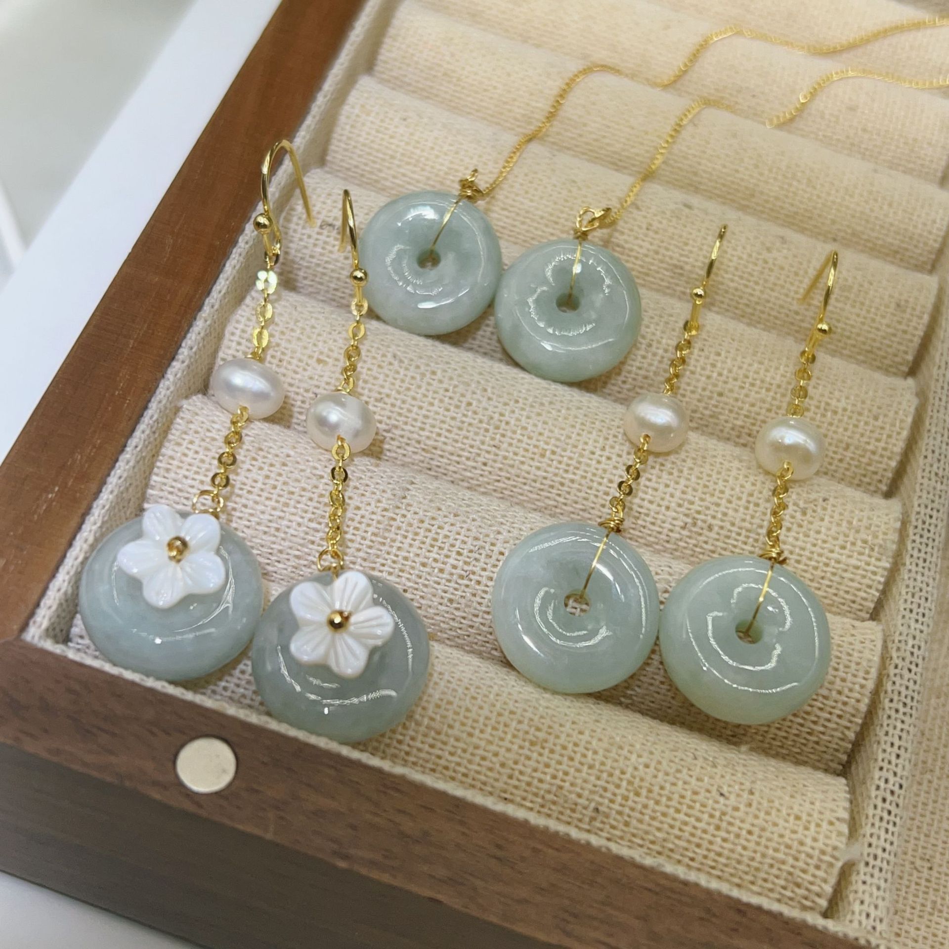 Peace Buckle Earrings New Chinoiserie National Trend Peace and Joy Jade Earrings for Women with Gentle Elegant and Han Dynasty Classical Jewelry