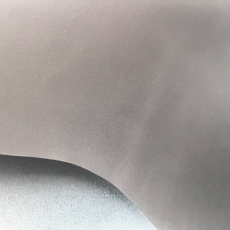 Factory cowhide cow two-layer leather 100 grain film transfer leather wet hair pinhole black in stock 1.8-2.0 thickness
