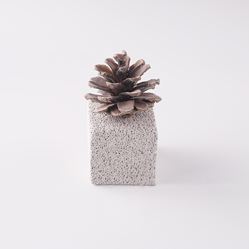 Square Volcanic Teething Stone for Hamsters, Small Pet Supplies, Rabbits, Chinchillas, Guinea Pigs, Small Volcanic Rock Teething Stone Available