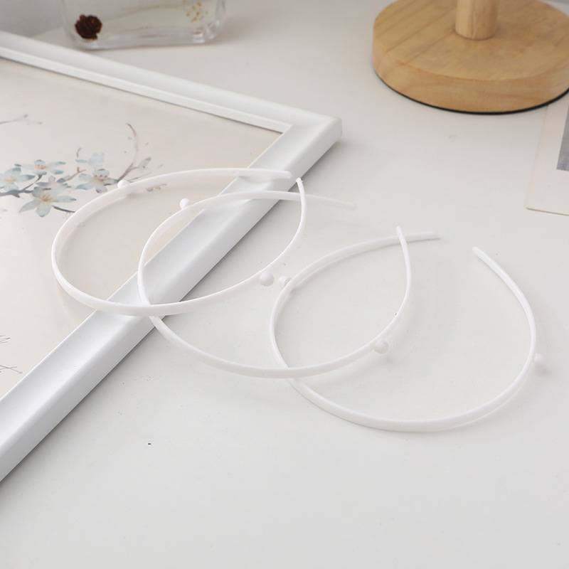 0.5CM plastic bottom embryo PP material DIY birthday cake cap decoration handmade jewelry accessories blank factory direct sales